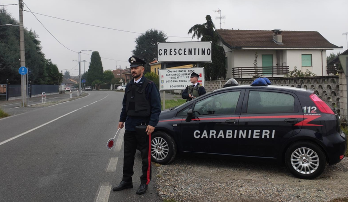Sembra un'anziana signora inoffensiva e invece... La "vecchina delle truffe" tenta il colpo a Crescentino Sembra un'anziana signora inoffensiva e invece... La "vecchina delle truffe" tenta il colpo a Crescentino