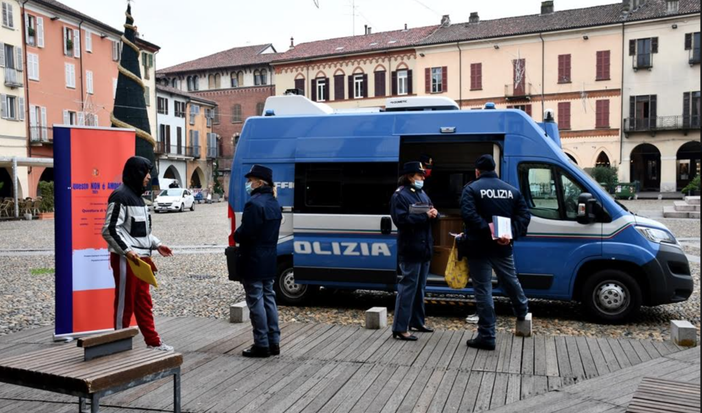 Questura in campo contro la violenza verso le donne: le iniziative Questura in campo contro la violenza verso le donne: le iniziative