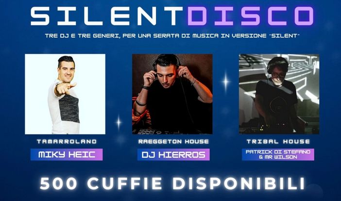 Silent disco in piazza Cavour Silent disco in piazza Cavour