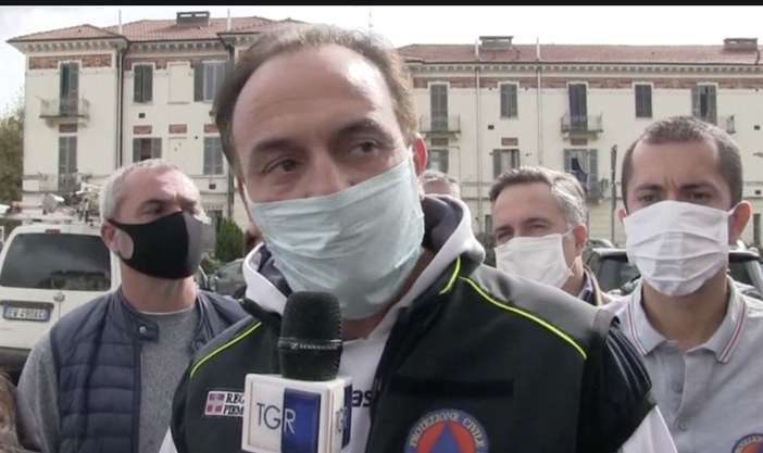 Da domenica Piemonte zona arancione: cosa cambia per negozi, spostamenti e scuole