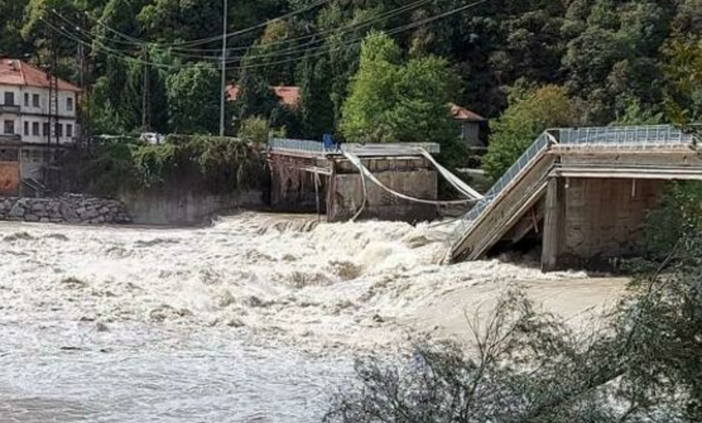 Il ponte crollato a ottobre