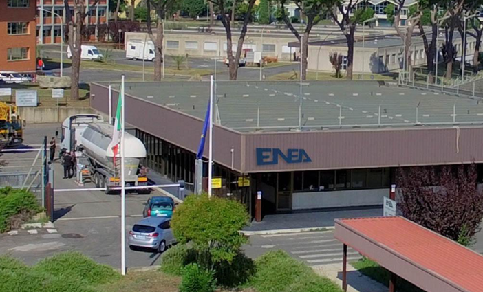 Enea Casaccia: amianto e morte per mesotelioma. Risarciti i familiari con 1 milione di euro Enea Casaccia: amianto e morte per mesotelioma. Risarciti i familiari con 1 milione di euro