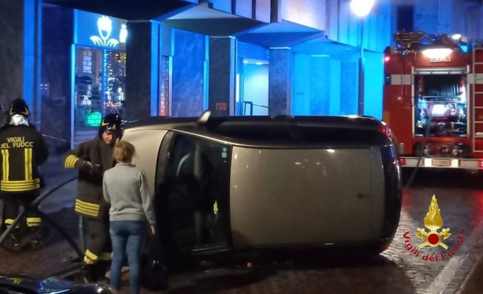 Borgosesia, incidente in centro città Borgosesia, incidente in centro città