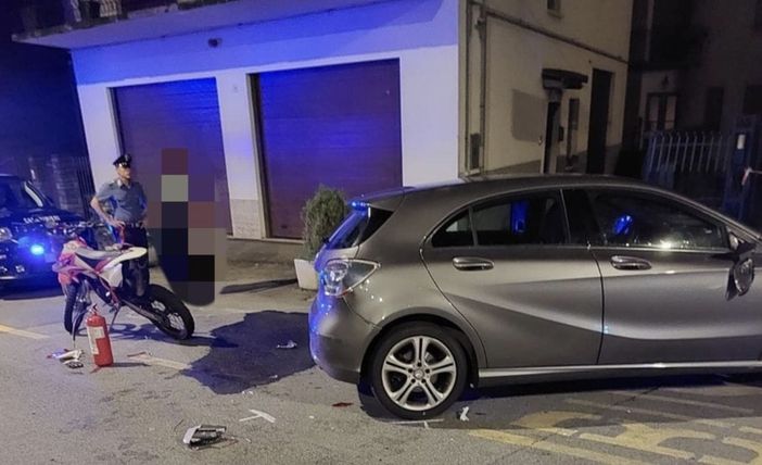 Scontro auto - moto: 16enne in ospedale Scontro auto - moto: 16enne in ospedale