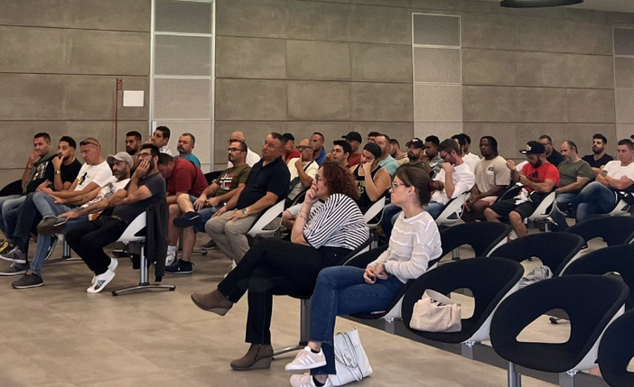 Lavoratori Sigef in assemblea Lavoratori Sigef in assemblea