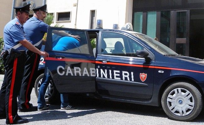 Carabiniere sventa il furto in farmacia: tre arresti Carabiniere sventa il furto in farmacia: tre arresti