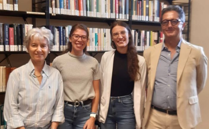 Debutto nel segno della grammatica per «Il tempo di un caffè» Debutto nel segno della grammatica per «Il tempo di un caffè»