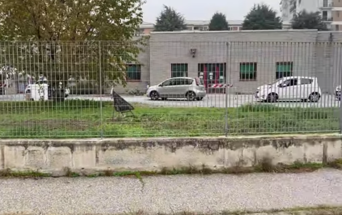 Pit stop tamponi, accessi regolari e stop alle code