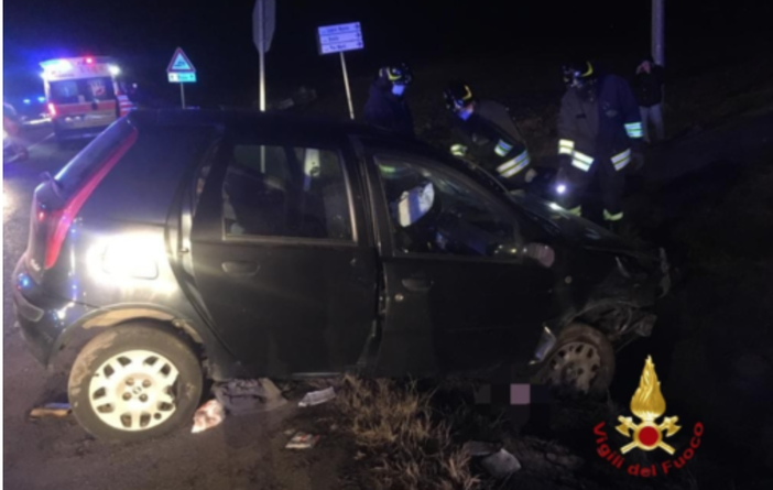 L'auto sulla quale le due bimbe viaggiavano con la loro mamma