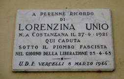 La lapide di via Manzone recentemente restaurata