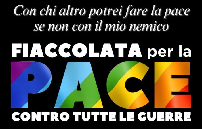 Fiaccolata per la Pace con Cgil e Associazioni vercellesi Fiaccolata per la Pace con Cgil e Associazioni vercellesi
