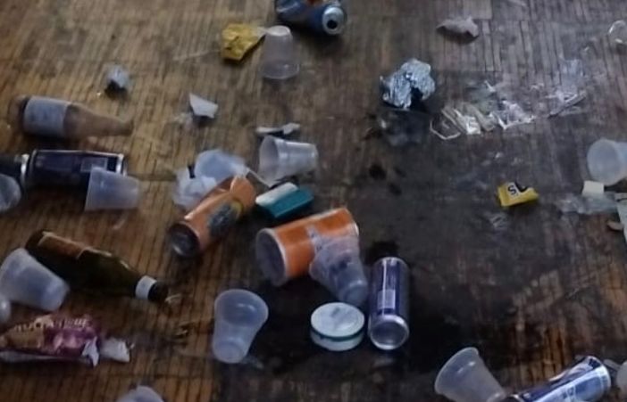 Raid vandalico in via del Mercati Raid vandalico in via del Mercati