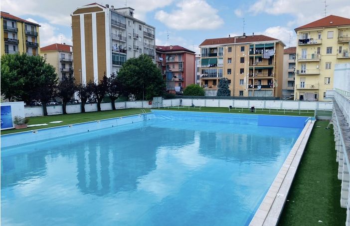Ex Enal, lavori in corso. Slitta l'apertura della piscina Ex Enal, lavori in corso. Slitta l'apertura della piscina