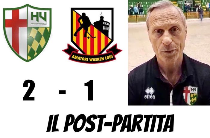 A destra, l'allenatore di Engas Hockey Vercelli, Roberto Crudeli