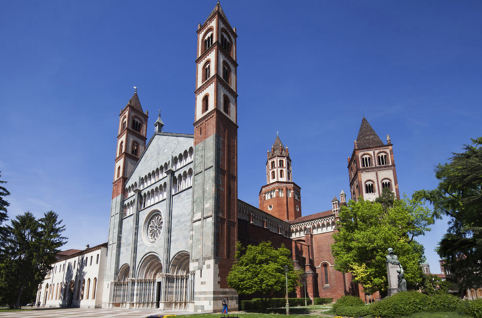 Torna a casa il ritratto di Guala Bicchieri rubato nel 2011 Torna a casa il ritratto di Guala Bicchieri rubato nel 2011