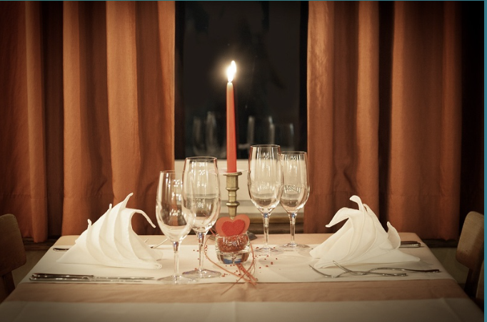 San Valentino, celebrano 6 italiani su 10, spesa media 85 euro. Sondaggio Confesercenti–Ipsos San Valentino, celebrano 6 italiani su 10, spesa media 85 euro. Sondaggio Confesercenti–Ipsos