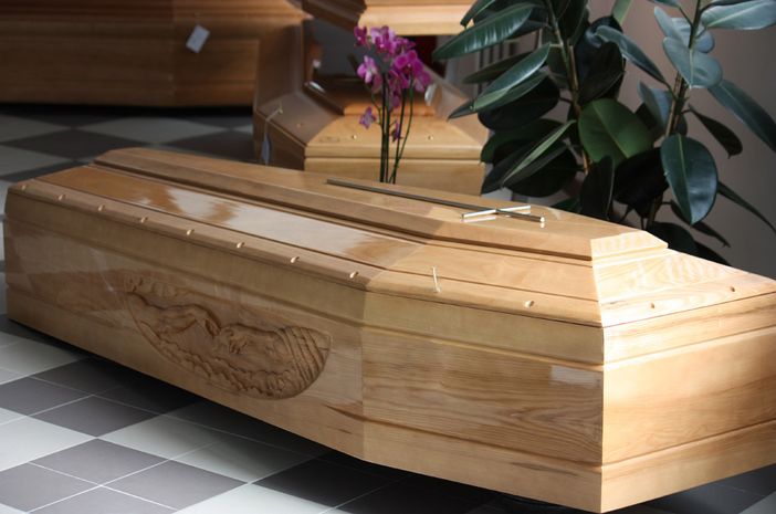 Sul web la truffa dei funerali low cost