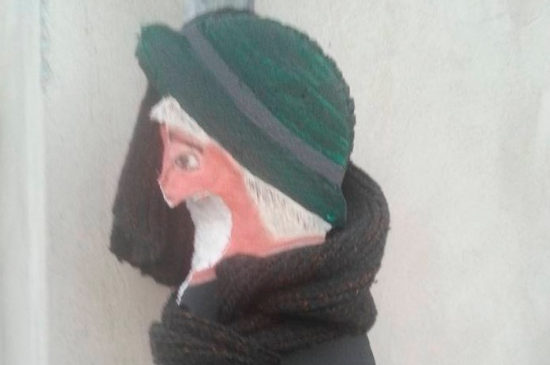 Una delle statue rovinate