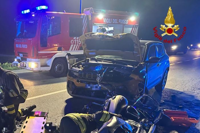Centauro ferito nello scontro con un'auto