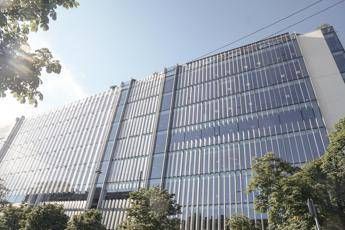 Evasione fiscale, nuova indagine su Amazon: perquisizioni nella sede di Milano Evasione fiscale, nuova indagine su Amazon: perquisizioni nella sede di Milano