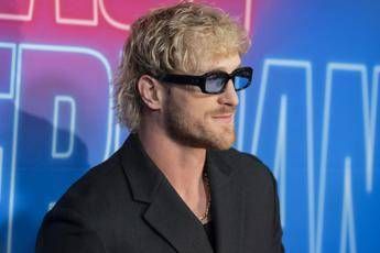 Logan Paul vende carta Pokemon da record per 16,5 milioni di dollari