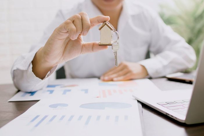 Rendite immobiliari a Vercelli: meglio l'affitto classico o quello breve? Rendite immobiliari a Vercelli: meglio l'affitto classico o quello breve?