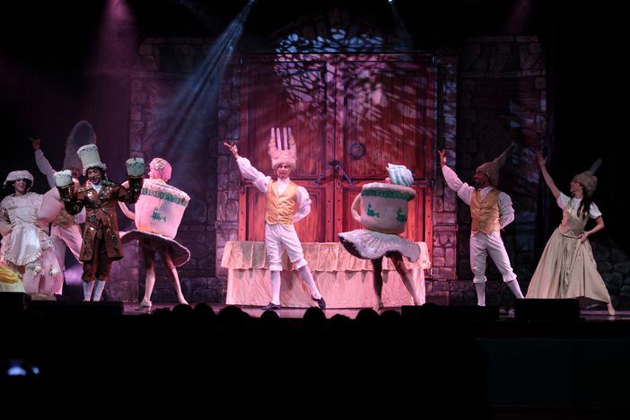 “Il libro magico”: pomeriggio a teatro con Atena Luce Gas e Servizi “Il libro magico”: pomeriggio a teatro con Atena Luce Gas e Servizi