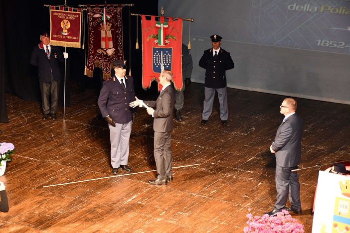 Questura, bilancio di un anno a fianco del cittadino. I dati, la festa della Polizia, i premiati