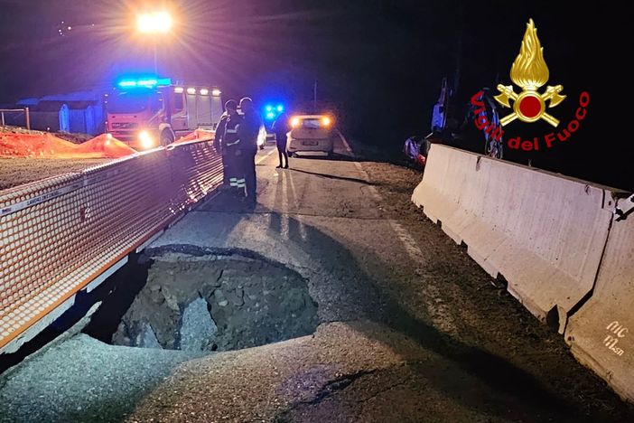 Cede la sede stradale: chiusa la provinciale della Val Mastallone