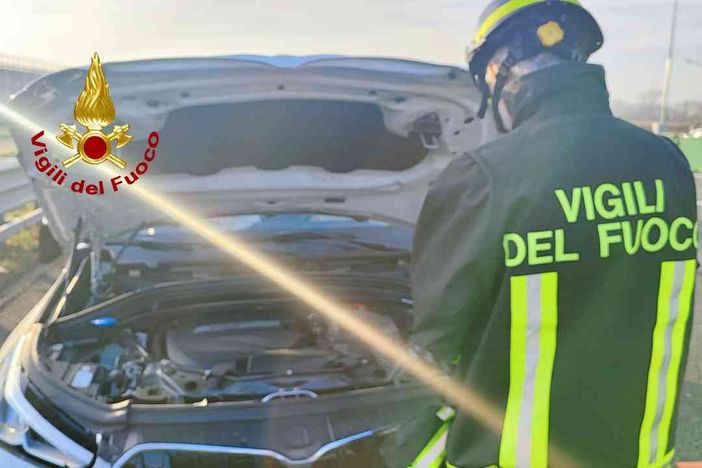 Incidente sulla A4: intervengono i Vigili del Fuoco Incidente sulla A4: intervengono i Vigili del Fuoco