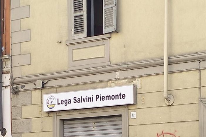 La Lega: «Materassini sporchi? Episodio increscioso ma non se ne può fare bagarre»