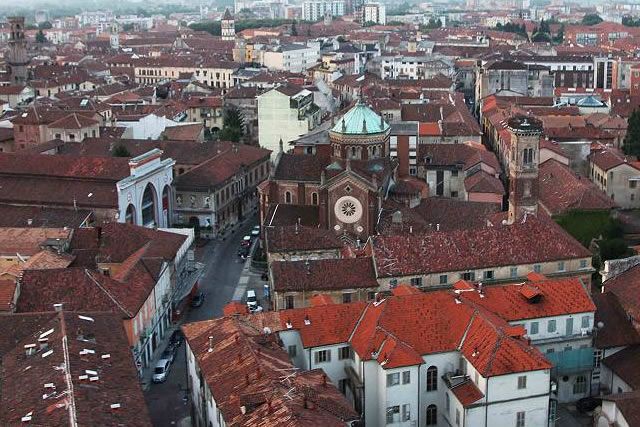 I giovani tornano a comprare casa. A Vercelli la richiesta di mutuo è per 103mila euro I giovani tornano a comprare casa. A Vercelli la richiesta di mutuo è per 103mila euro