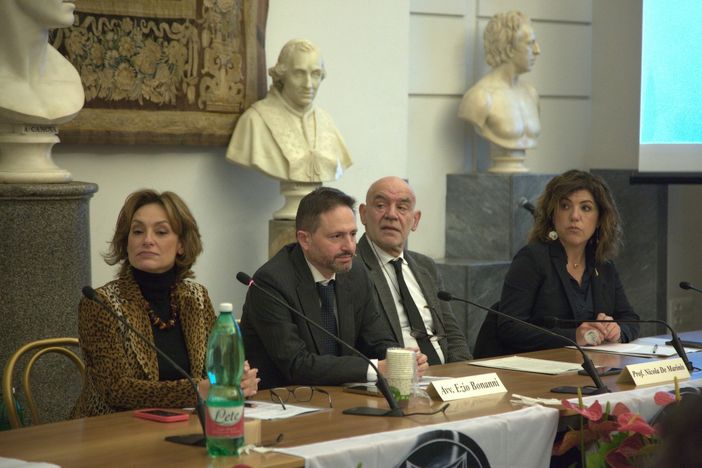 Amianto in Telecom: il Tribunale di Bari condanna l’INAIL a riconoscere la malattia professionale di un ex tecnico di Bari Amianto in Telecom: il Tribunale di Bari condanna l’INAIL a riconoscere la malattia professionale di un ex tecnico di Bari