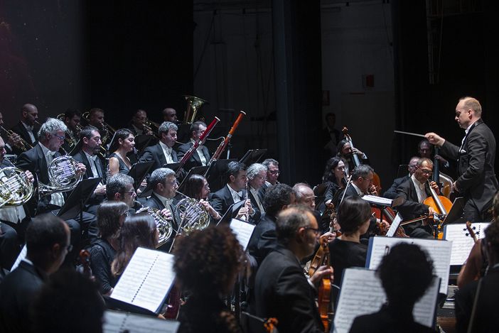 "Mozart l'italiano": al Civico Fabio Biondi e l'Orchestra del Carlo Felice "Mozart l'italiano": al Civico Fabio Biondi e l'Orchestra del Carlo Felice
