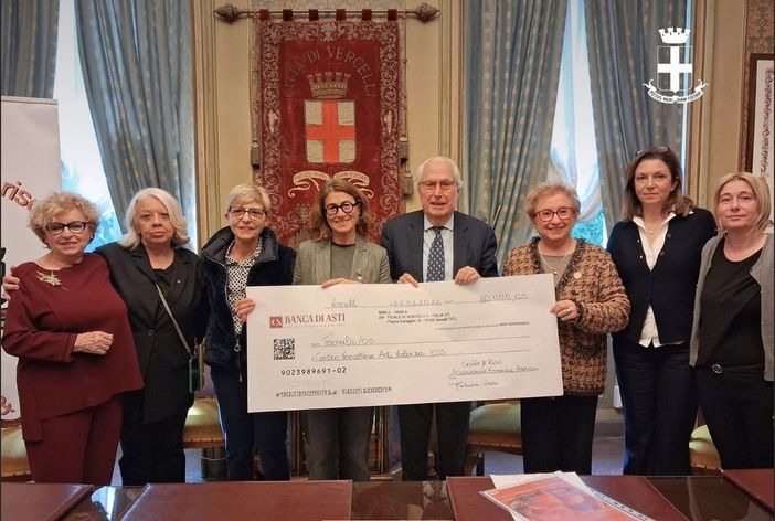 Dalle clementine anti violenza tremila euro per il centro Eos