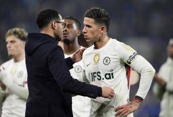 Caos Chelsea, Enzo Fernandez messo fuori rosa per una frase: cos'è successo Caos Chelsea, Enzo Fernandez messo fuori rosa per una frase: cos'è successo
