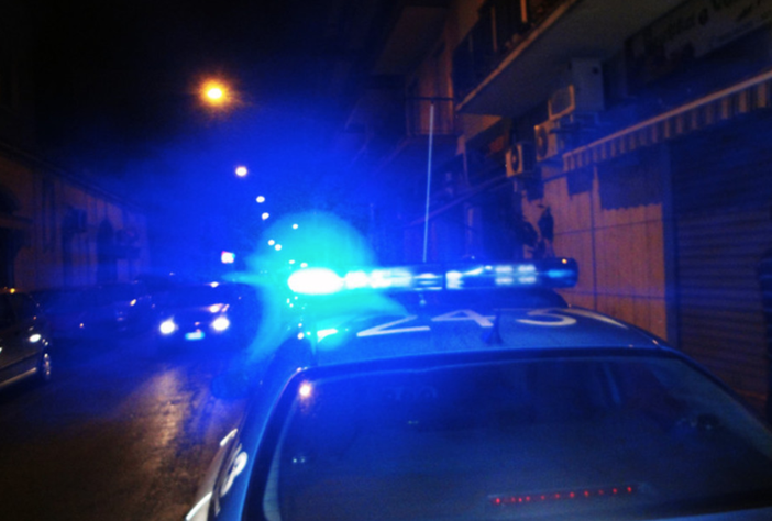 Era in casa, morta da giorni: dramma a Vercelli