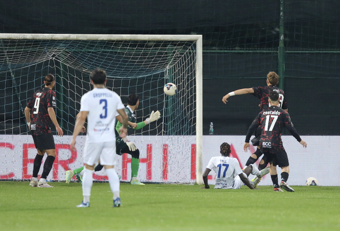 Il primo gol di Fall (Lussoso)