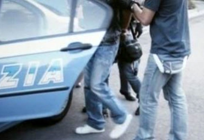 Aggredisce e manda al Pronto soccorso due ragazzi: arrestato Aggredisce e manda al Pronto soccorso due ragazzi: arrestato