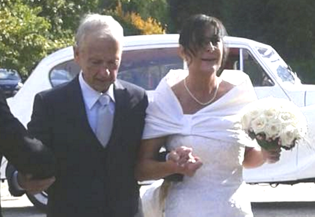 Nicoletta Vendola insieme al padre Giorgio (da Facebook) Nicoletta Vendola insieme al padre Giorgio (da Facebook)