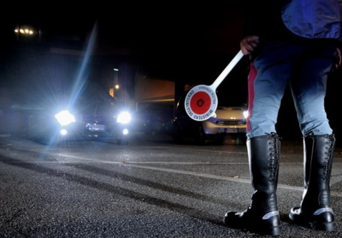 Controlli dopo le veglie di carnevale: “saltano" quattro patenti