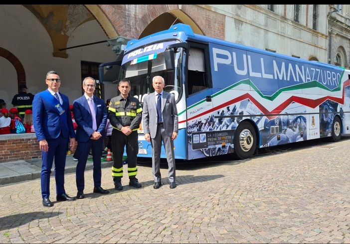 Sicurezza stradale: in piazza Antico Ospedale teoria e pratica