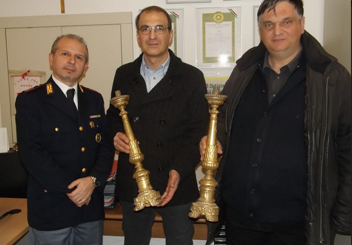 Furti di arte sacra: la Polfer di Vercelli recupera due candelabri del 1600