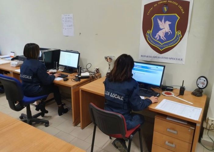 Reddito di cittadinanza: 960 persone indagate a Torino, truffa allo Stato per 6 milioni di euro Reddito di cittadinanza: 960 persone indagate a Torino, truffa allo Stato per 6 milioni di euro