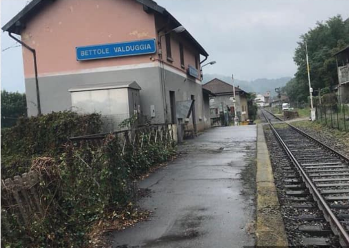 La stazione di Bettole ripulita...