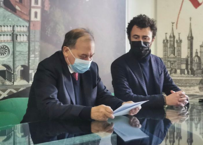 Il sindaco Corsaro e l'assessore Pozzolo