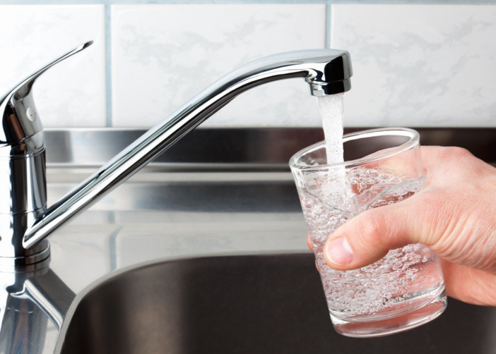 «Niente utili sull'acqua: tutti i ricavi vanno reinvestiti nelle reti» «Niente utili sull'acqua: tutti i ricavi vanno reinvestiti nelle reti»