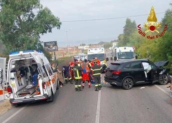 Scontro frontale tra due auto ad Arzachena, morti due ventenni: tre feriti, uno è grave Scontro frontale tra due auto ad Arzachena, morti due ventenni: tre feriti, uno è grave