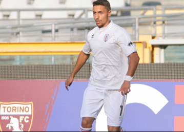 Rodio, laterale sinistro Rodio, laterale sinistro