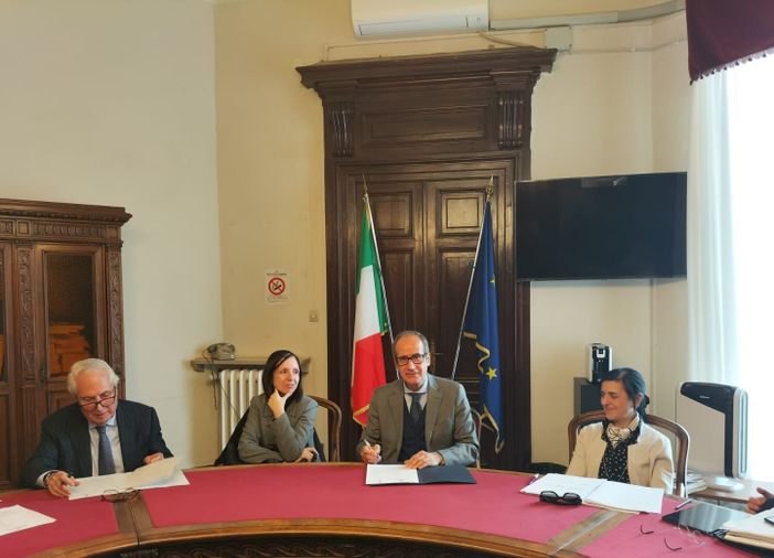 Controlli rafforzati sulle strade, nei luoghi di ritrovo e nelle zone a rischio: il piano sicurezza per le festività Controlli rafforzati sulle strade, nei luoghi di ritrovo e nelle zone a rischio: il piano sicurezza per le festività